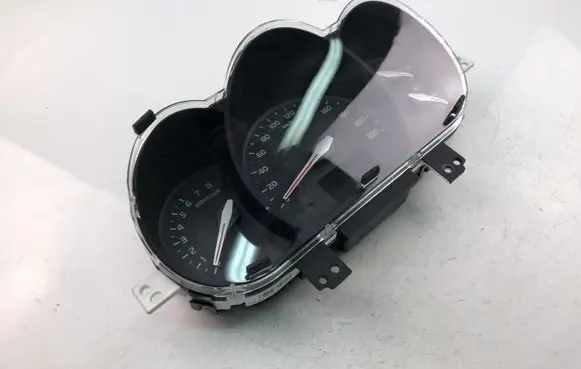 KIA Rio Speedometer (instrument cluster) 940231W810