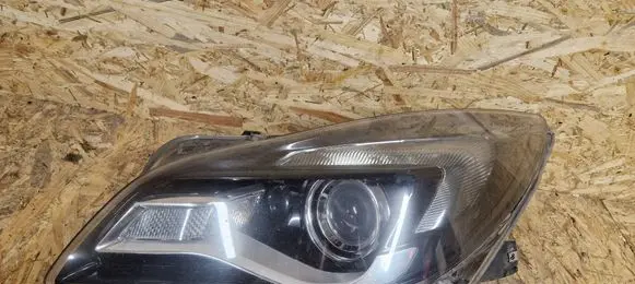 Opel Insignia A Headlight/headlamp 1EL01116501 13409894