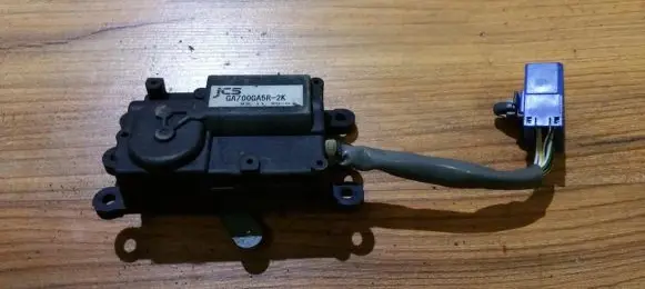 Mazda Xedos 6 Air flap motor/actuator ga700ga5r