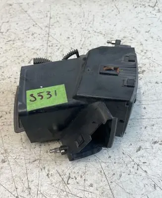 Fiat Ducato Dash center air vent grill 385812 C391 ST43582