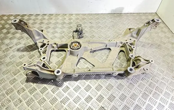 Volkswagen PASSAT B8 Front subframe 3Q0199369E