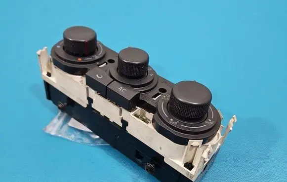 Seat Ibiza III (6L) Climate control/heater control trim 6L0820045 IMPRK1534516