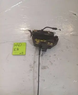 Renault Scenic II - Grand scenic II Front door lock 1212123