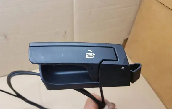 Audi A5 8T 8F Seat back rest control lever/handle 8T0885676 8T0885682