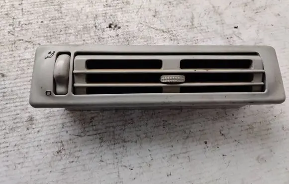 Volkswagen Transporter - Caravelle T4 Dash center air vent grill 703820963