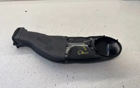 Volkswagen Multivan T5 Other front door trim element 7H5820847B