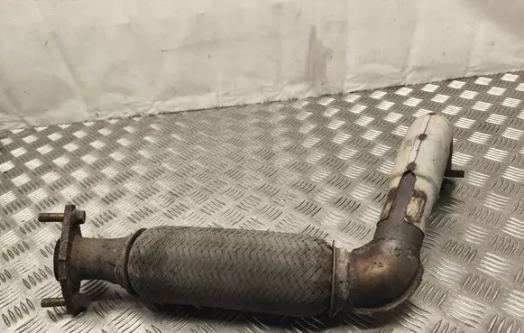 Mazda 5 Muffler pipe connector clamp 