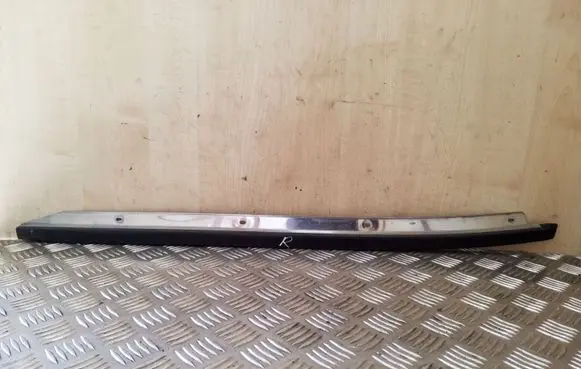 Nissan Almera N16 Windshield trim
