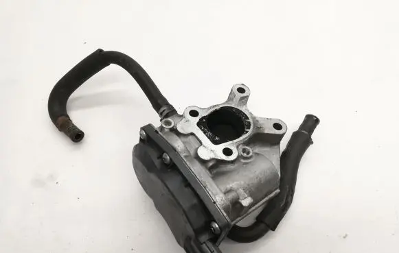 Mazda CX-5 Throttle valve SH0120300