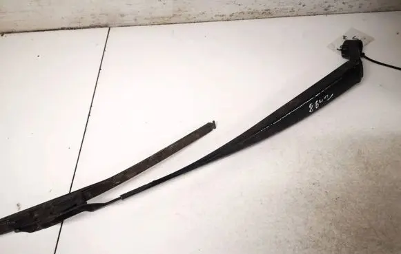 Lexus IS 220D-250-350 Front wiper blade arm