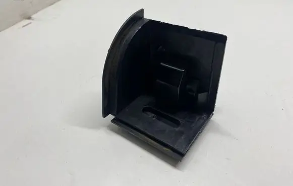 BMW 5 E60 E61 Parcel shelf load cover mount bracket 7160590