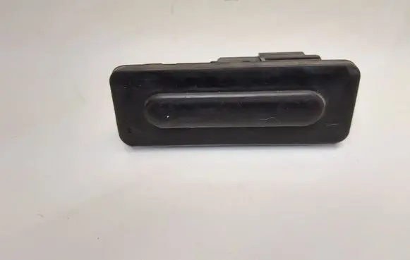 Peugeot 308 Tailgate opening switch 9676028380