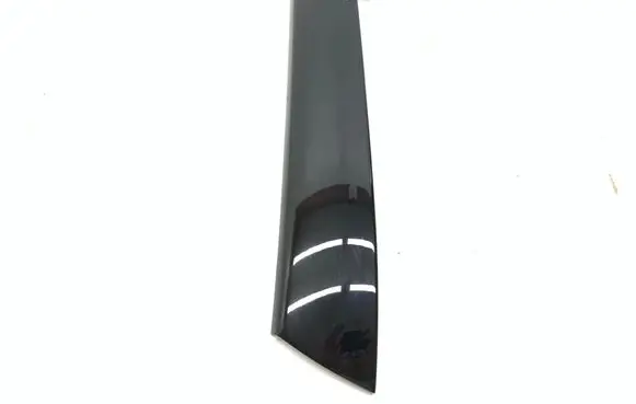 Maserati Quattroporte Front door trim (molding) 94080716
