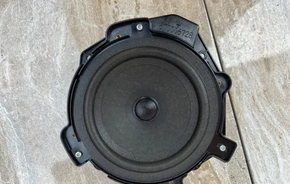 Maserati Ghibli Front door speaker 670034708