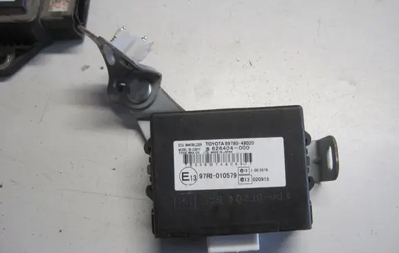 Lexus RX 300 Immobilizer control unit/module 8978048020
