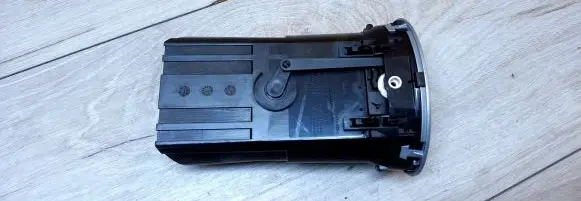 Ford Focus Dash center air vent grill 6n41a014l21ca39pa