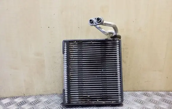 Air conditioning (A/C) radiator (interior)