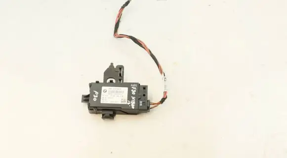BMW 3 F30 F35 F31 Seat heating relay 9216468 61359216468 01551511