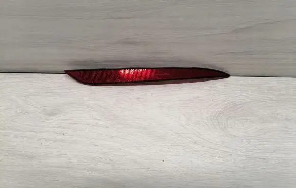 Tesla Model 3 Rear tail light reflector 1077407