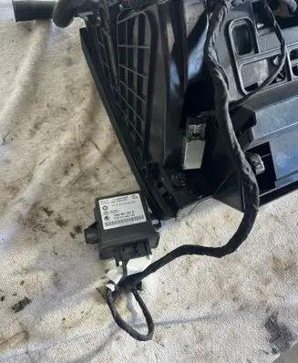 Volkswagen PASSAT B7 Glove box 3C1857097