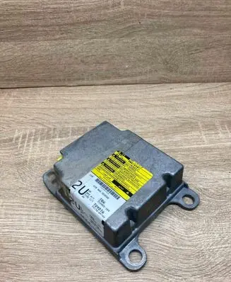 Toyota Avensis T250 Airbag control unit/module 8917005190 215955104