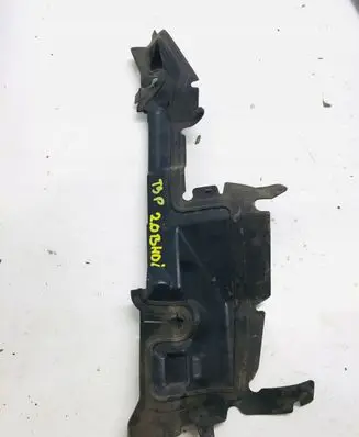 Peugeot 308 Intercooler air channel guide 