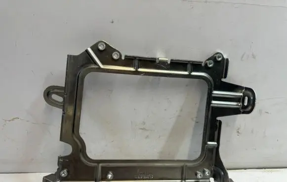 Mercedes-Benz E W213 Sound amplifier holder/bracket A2385450500