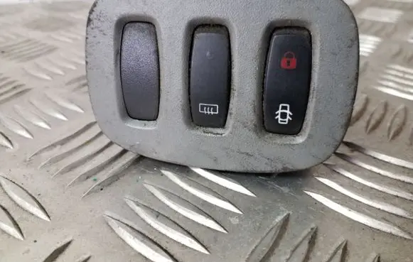 Opel Vivaro Central locking switch button 