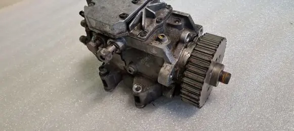Audi A6 S6 C5 4B Fuel injection high pressure pump 0470506002