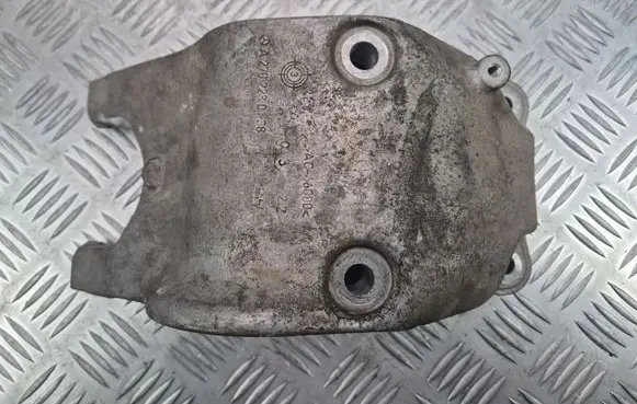 Mercedes-Benz CLA C117 X117 W117 Driveshaft support bearing bracket A2702230138