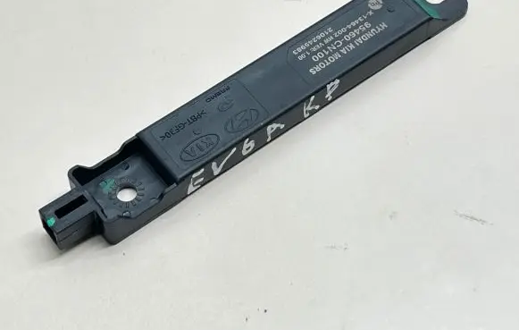 KIA EV6 Keyless system antenna 95460CN100 2106245983 X13464002