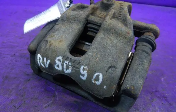 Renault Clio III Front brake caliper
