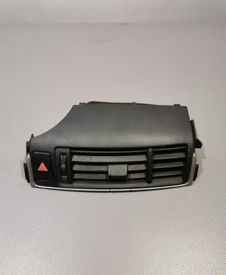 Toyota Verso Dash center air vent grill