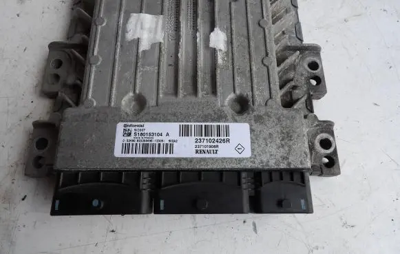 Renault Megane III Engine control unit/module 237102426R S180153104A 237101908R