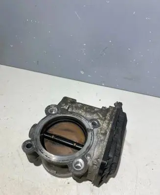 Volvo S60 Throttle valve 8677694 01592 7F0105