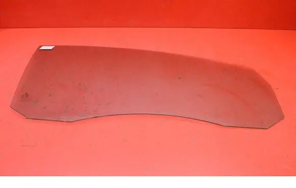 Volkswagen Golf Plus Front door window glass four-door 