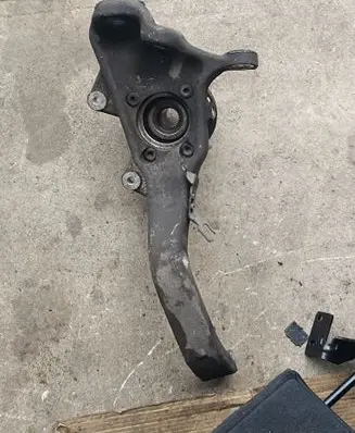 BMW X5 E70 Front wheel hub spindle knuckle 31216773784 6773784