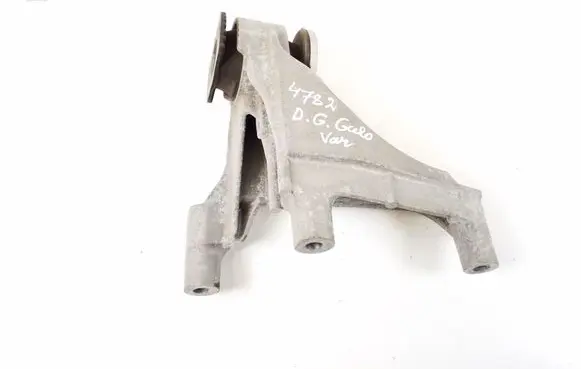 BMW 2 F45 Engine mounting bracket 6859794