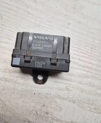 Volvo XC70 Seat heating relay 31268907 09W334