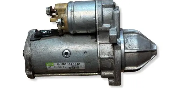 Mercedes-Benz Sprinter W906 Starter motor 0051511301 D7R46