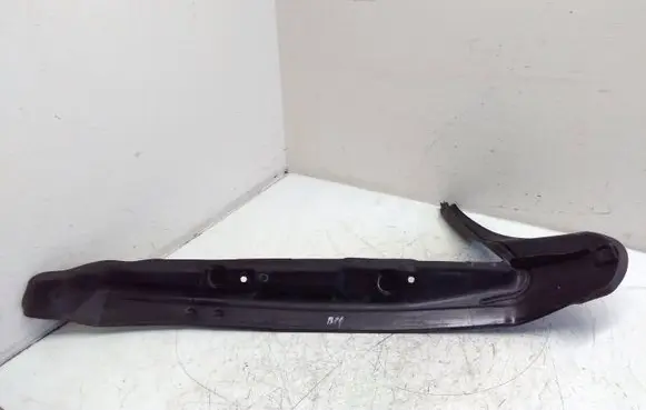 Audi A4 S4 B8 8K Fender end trim 8K0821112