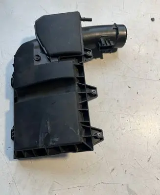 Opel Astra L Air filter box 1160817S01 22398