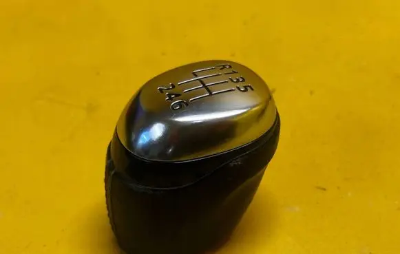 Renault Megane IV Gear lever shifter trim leather/knob 328657072R
