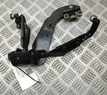Mercedes-Benz Vito Viano W639 Rear door hinge set A6397600200 A6397600000