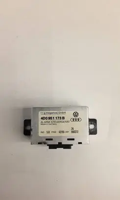 Audi A8 S8 D2 4D Alarm control unit/module 4d0951173b 960372