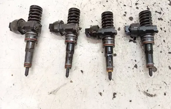 Fuel injectors set