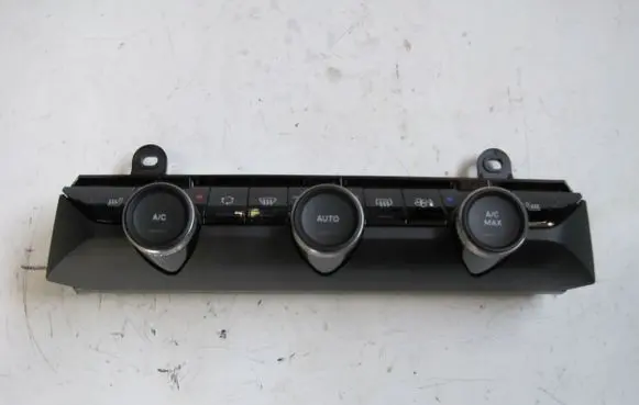 Citroen DS4 Climate control unit 98361321ZD