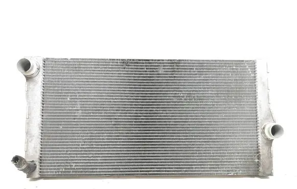 BMW 5 GT F07 Coolant radiator 8509176 X0008001 X0006001