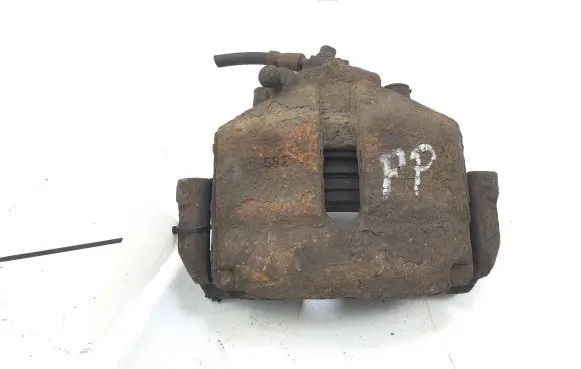 Volkswagen Touran I Front brake caliper