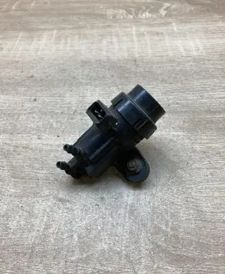 Renault Scenic I Turbo solenoid valve 7700109099